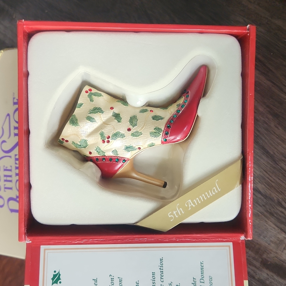 Just the right shoe 5th Annual Deck The Heels